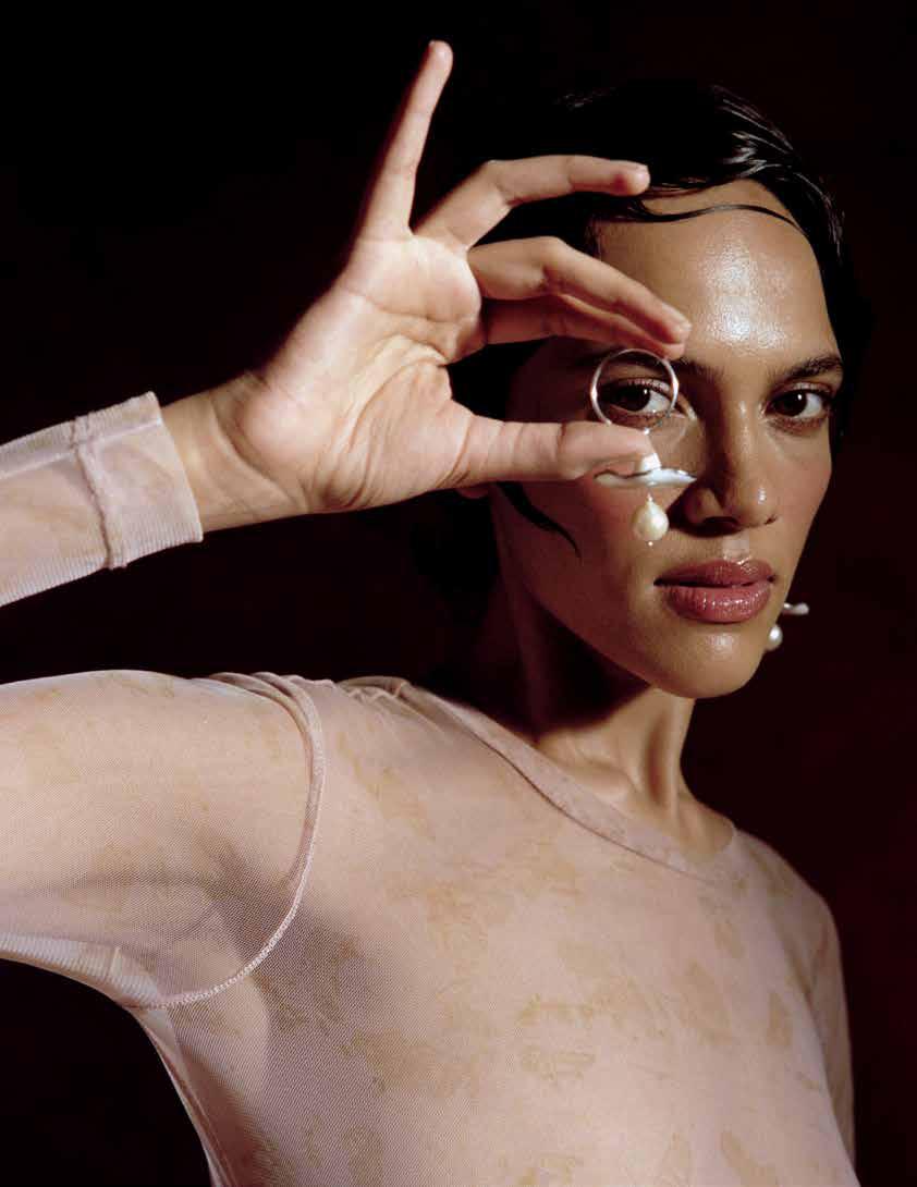 A NEW DIMENSION IN FASHION